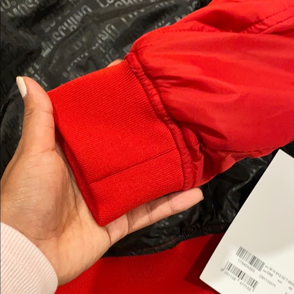 Moschino puff /Bomber jacket - Picture 8 of 10